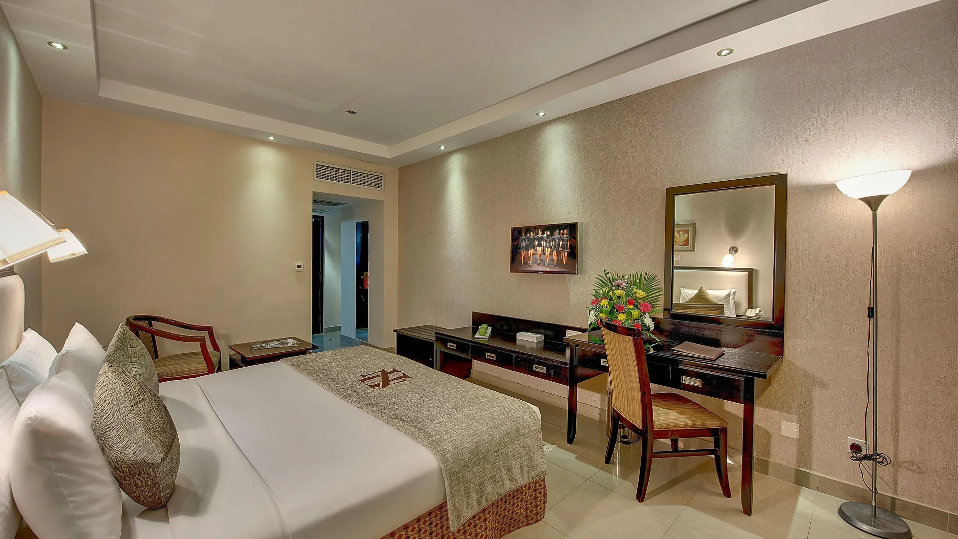 Palm Beach Hotel Dubai 3*,